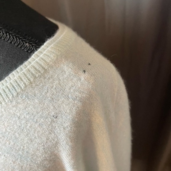 222. Pure Collection Superfine Cashmere Sweater, Size 18, small holes - Picture 4 of 6